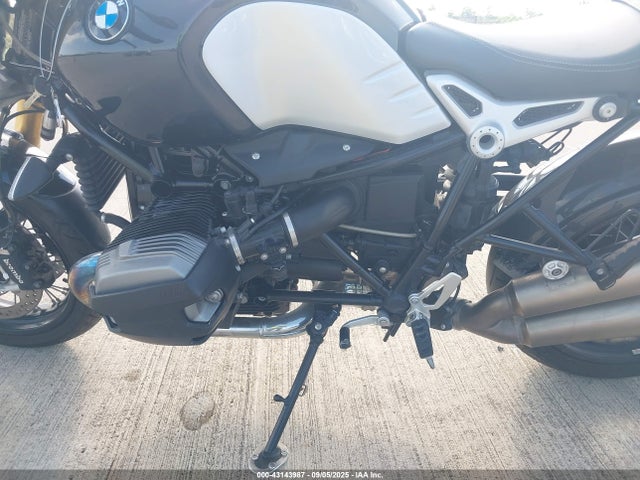 2015 BMW R NINE T WB10A1606FZ614966 Photo 8