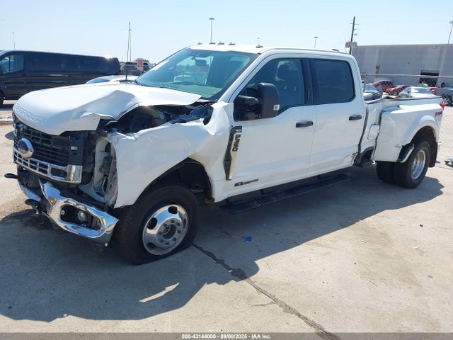Ford F-350 2023 1FT8W3DT1PEC58046 Image 2