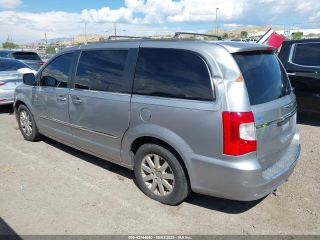 2C4RC1BG7GR206639 Chrysler Town and Country