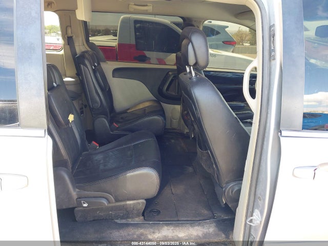 2C4RC1BG7GR206639 Chrysler Town and Country