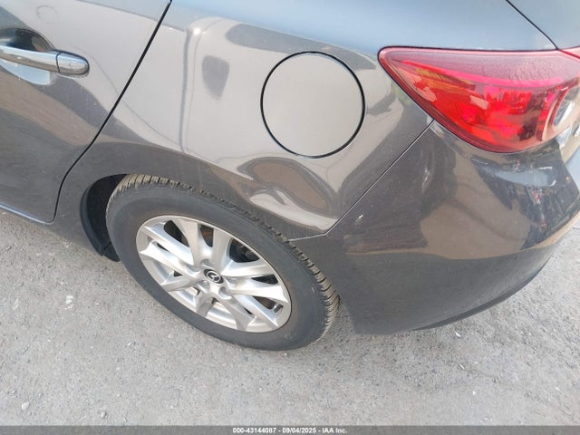 JM1BM1K78G1313749 Mazda pe