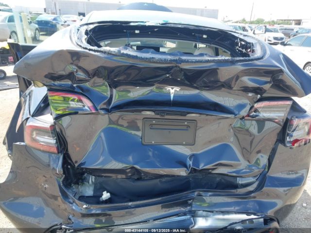 2025 TESLA MODEL Y 7SAYGDED5SF321430 Photo 5