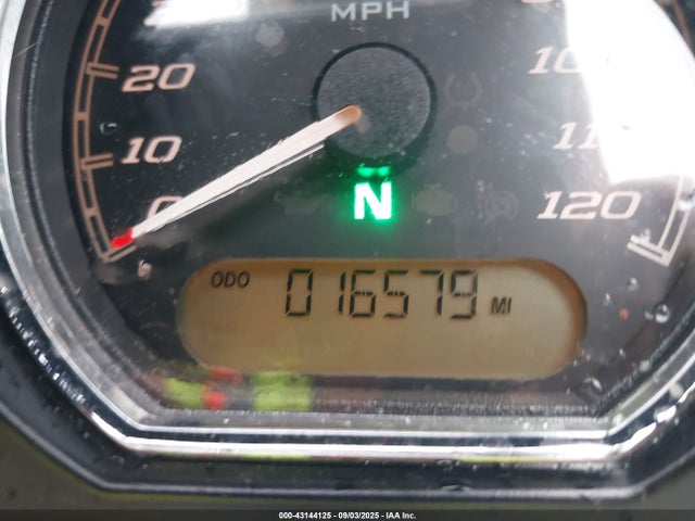 2019 HARLEY-DAVIDSON FLHTCU 1HD1FCC18KB626703 Photo 6