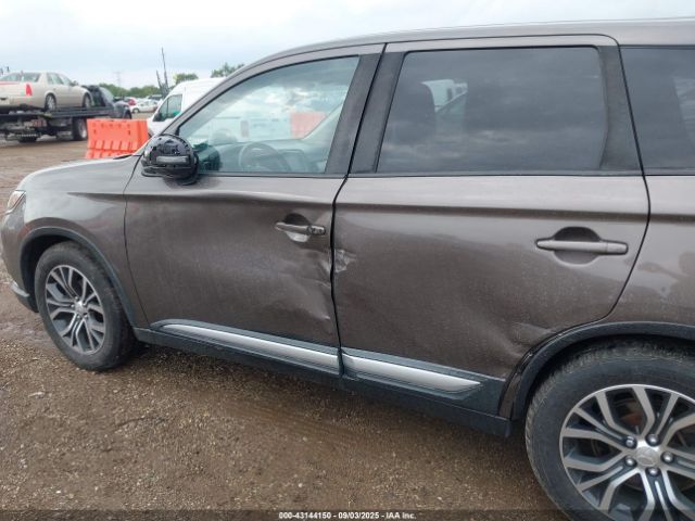 2017 MITSUBISHI OUTLANDER JA4AD3A3XHZ041224 Photo 5