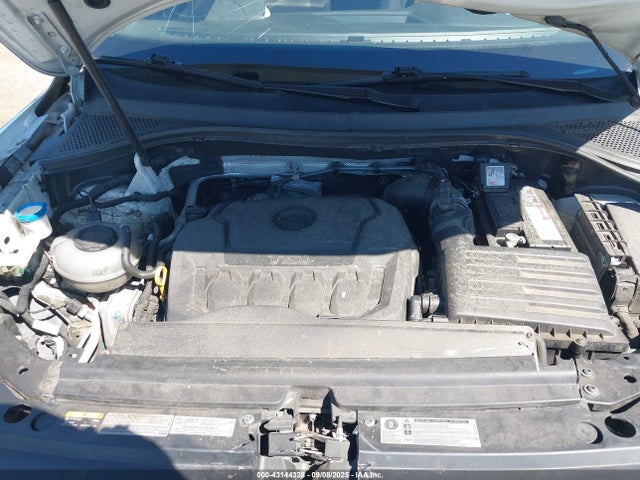 3VV2B7AX2JM019138 Volkswagen Tiguan