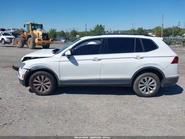 3VV2B7AX2JM019138 Volkswagen Tiguan