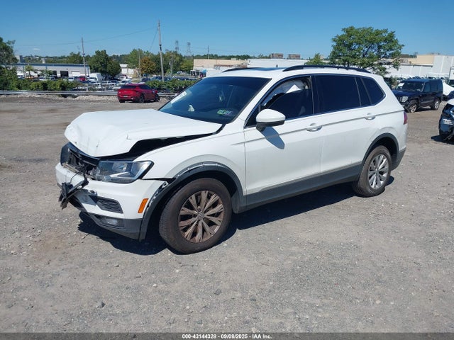 3VV2B7AX2JM019138 Volkswagen Tiguan