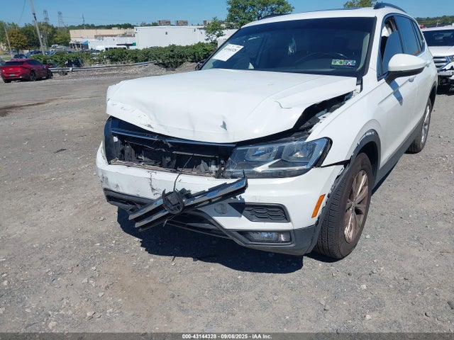 3VV2B7AX2JM019138 Volkswagen Tiguan