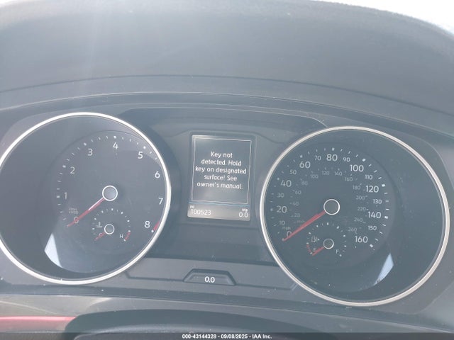 3VV2B7AX2JM019138 Volkswagen Tiguan