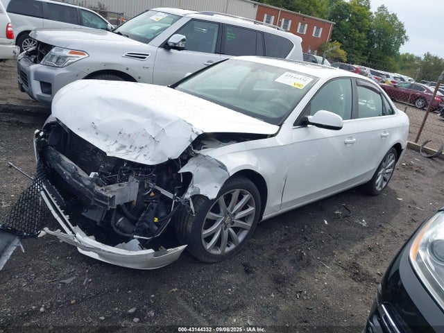 2013 AUDI A4 WAUFFAFL8DN014508 Photo 1