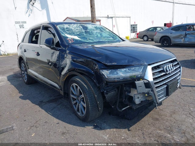 2017 AUDI Q7 WA1LAAF78HD049112 Photo 0