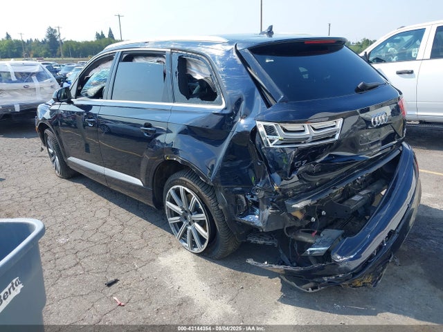 2017 AUDI Q7 WA1LAAF78HD049112 Photo 2