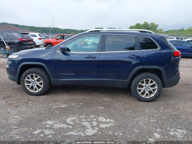 1C4PJMCS7FW627056 Jeep Cherokee