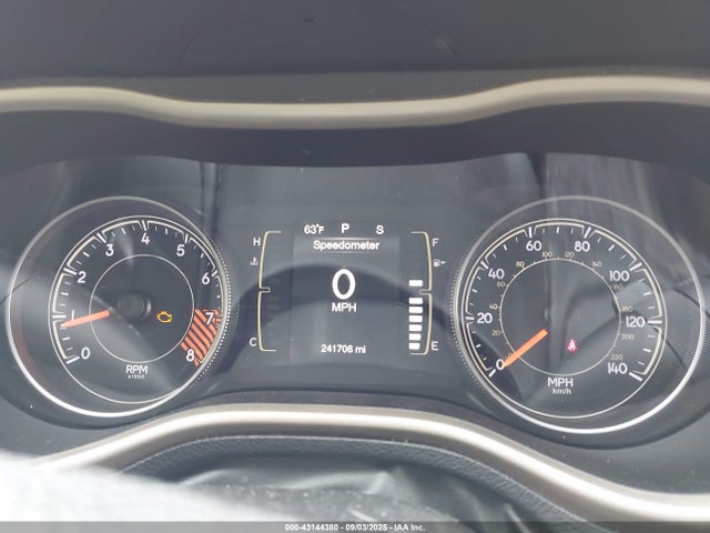 1C4PJMCS7FW627056 Jeep Cherokee