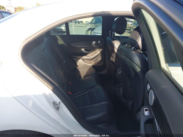 55SWF4KB9FU024112 Mercedes-Benz C-Class
