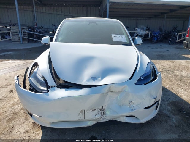 7SAYGDED0RF038413 Tesla 2024