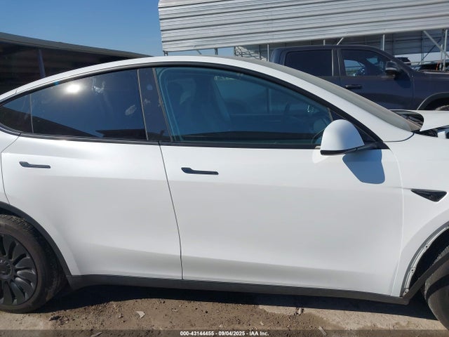 7SAYGDED0RF038413 Tesla 2024