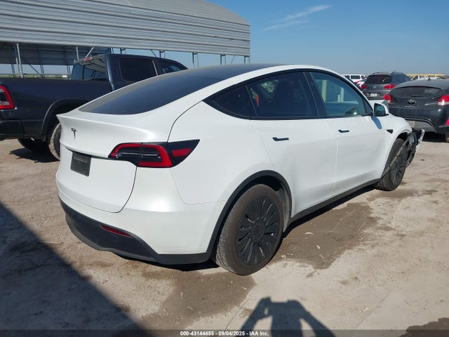 7SAYGDED0RF038413 Tesla 2024