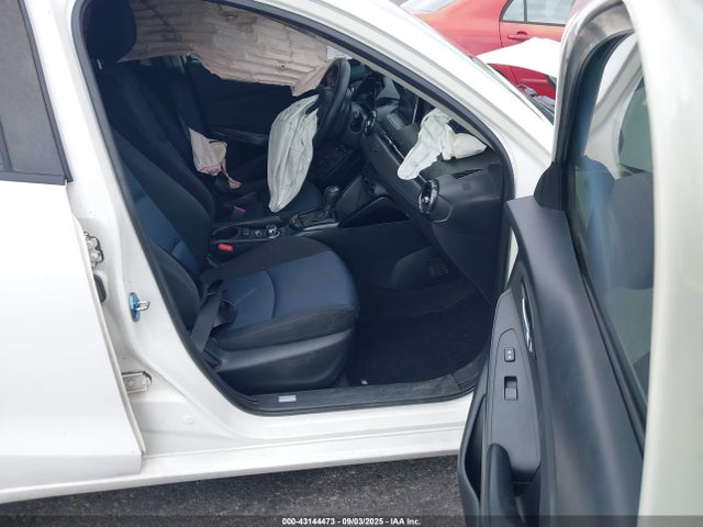 3MYDLBYVXHY161012 Toyota p5v