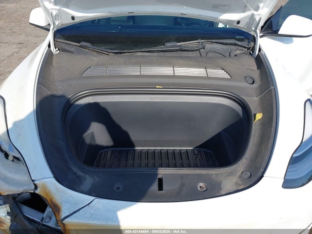2023 TESLA MODEL Y 7SAYGDEE6PA023045 Photo 9