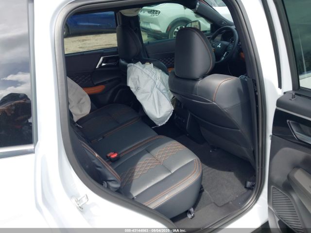 2024 MITSUBISHI OUTLANDER JA4J3WA86RZ055719 Photo 7