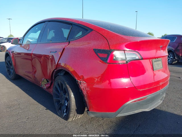 5YJYGAED7MF135497 Tesla Model Y