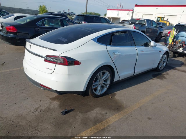 5YJSA1E46FF118958 Tesla MODEL S