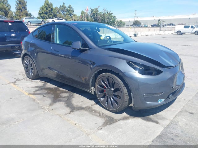 2021 TESLA MODEL Y 5YJYGDEF6MF157705 Photo 0