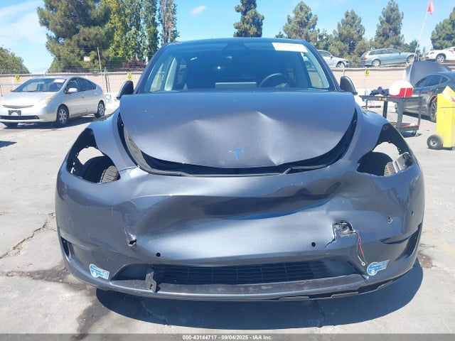 2021 TESLA MODEL Y 5YJYGDEF6MF157705 Photo 5