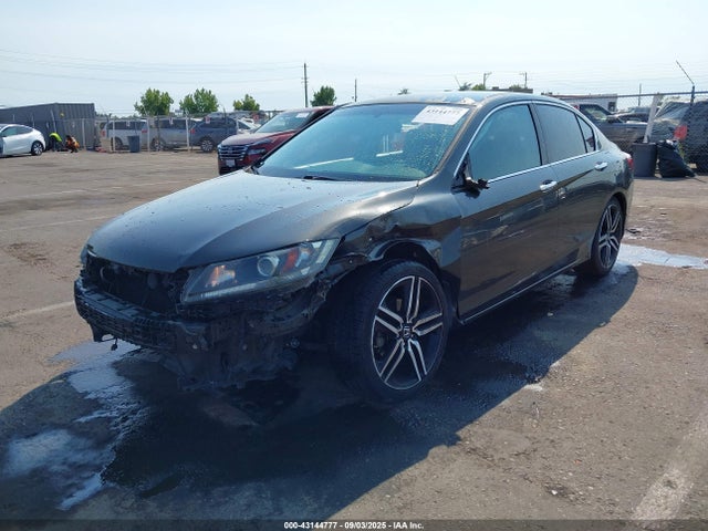 Honda k24w1 2014 1HGCR2F53EA105023 Image 2
