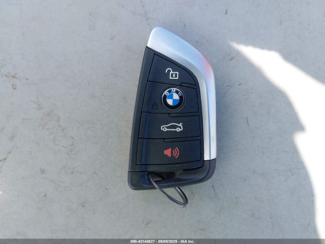 2022 BMW X1 WBXJG9C07N5U92877 Photo 10