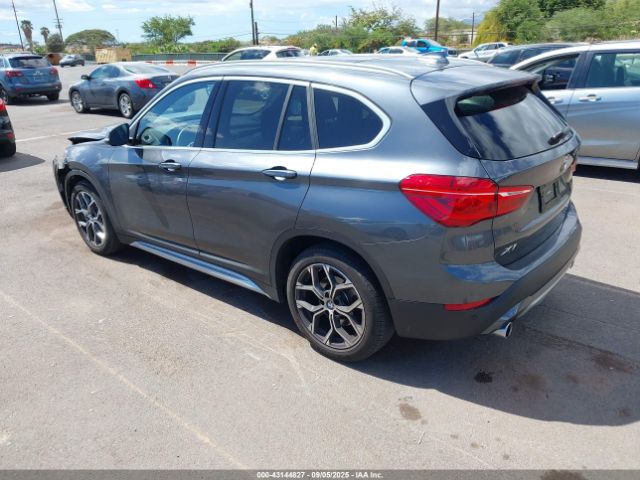 2022 BMW X1 WBXJG9C07N5U92877 Photo 2