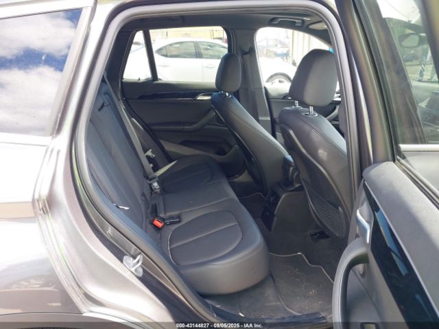 2022 BMW X1 WBXJG9C07N5U92877 Photo 7