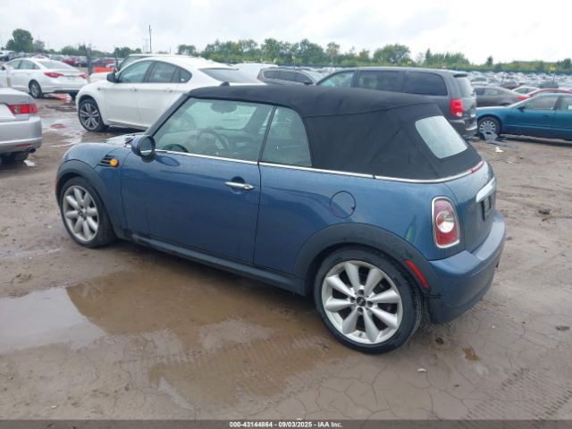 2011 MINI COOPER WMWZN3C59BT132643 Photo 2