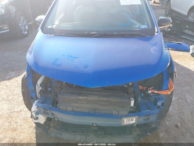 1G1FY6S09M4107221 Chevrolet 2021
