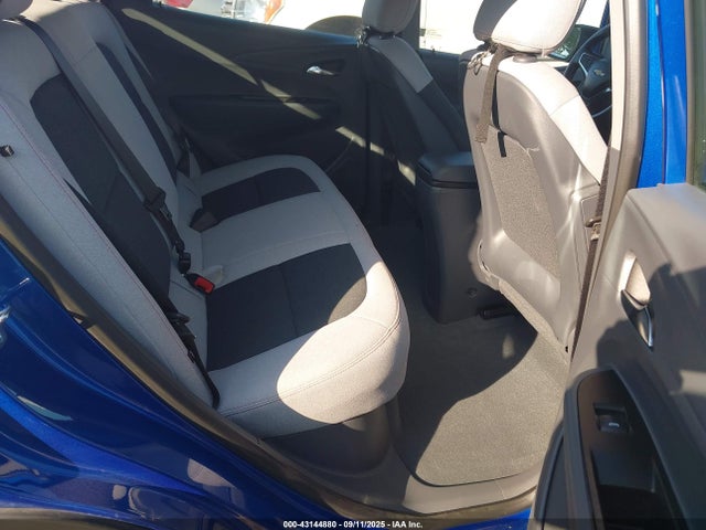1G1FY6S09M4107221 Chevrolet 2021