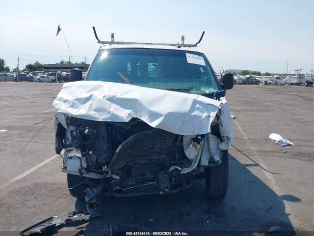 1GTW7AFP9M1310695 GMC lv1