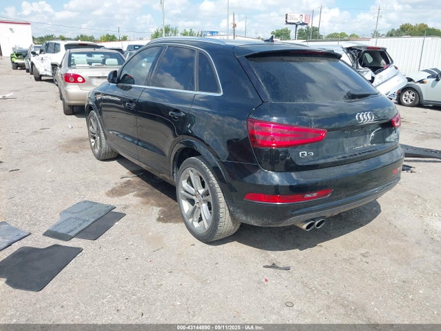 2015 AUDI Q3 WA1GFCFS6FR009243 Photo 2