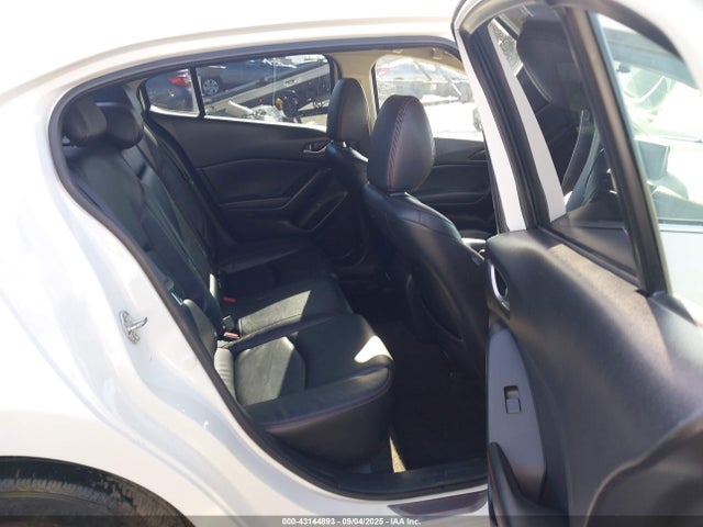 JM1BM1W71E1141412 Mazda pe