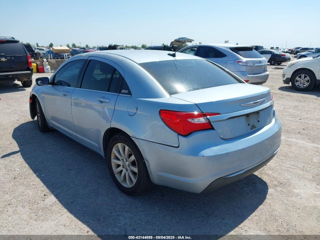 1C3CCBBB7EN204663 Chrysler 2014