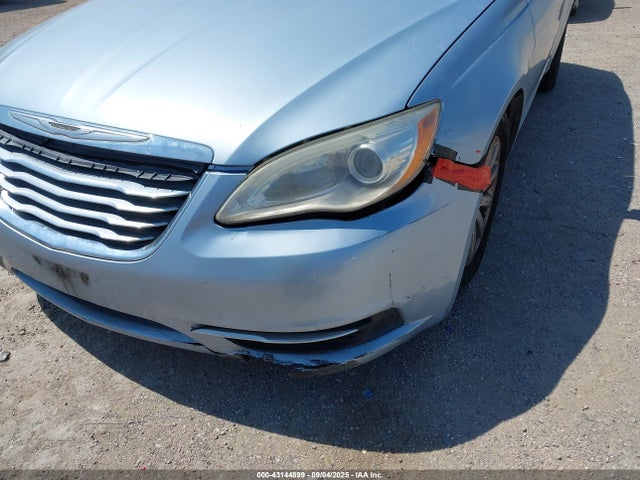 1C3CCBBB7EN204663 Chrysler 2014