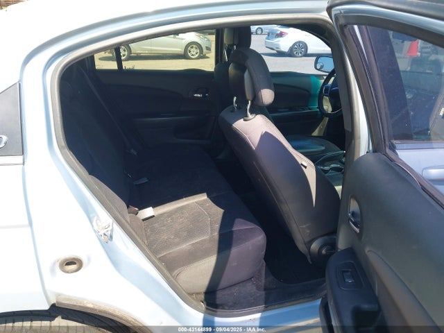 1C3CCBBB7EN204663 Chrysler 2014