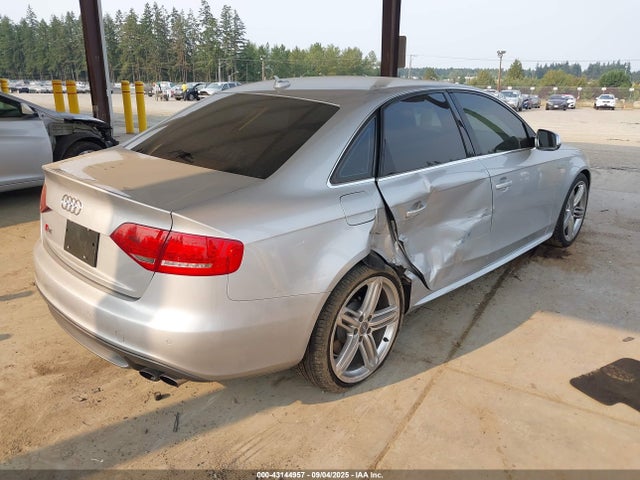 2010 AUDI S4 WAUKGAFL7AA168917 Photo 3