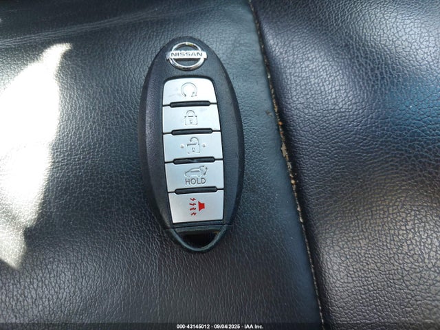 5N1DR2MN8HC658910 Nissan Pathfinder