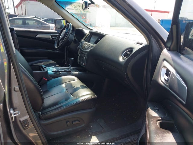 5N1DR2MN8HC658910 Nissan Pathfinder