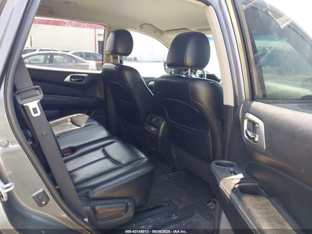 5N1DR2MN8HC658910 Nissan Pathfinder