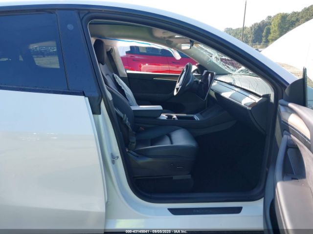 2023 TESLA MODEL Y 7SAYGAEE9PF707959 Photo 4