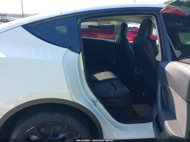 2023 TESLA MODEL Y 7SAYGAEE9PF707959 Photo 7