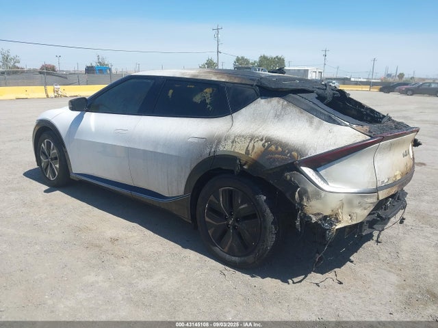 KIA EV6 2022 KNDC34LA9N5068372 Image 3