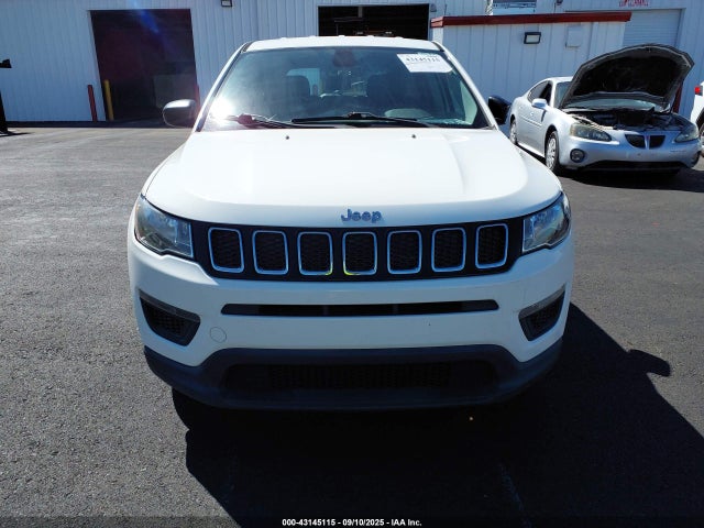 3C4NJCABXJT263377 Jeep Compass